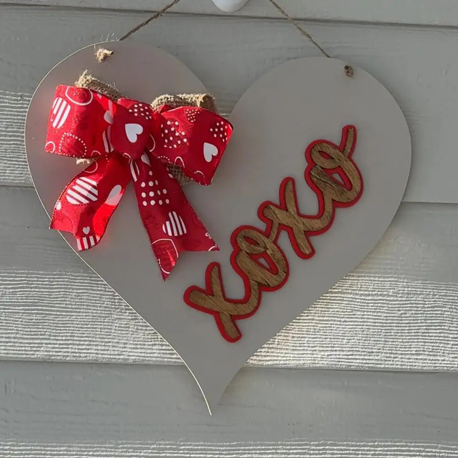 XOXO Love | Door Hanger